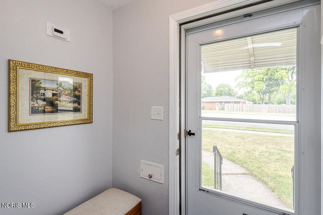 736 N Byrne Road, Toledo, OH 43607