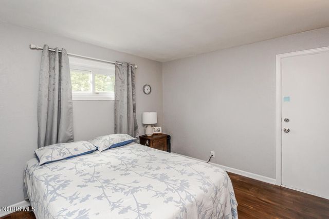 736 N Byrne Road, Toledo, OH 43607