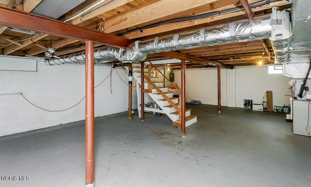 736 N Byrne Road, Toledo, OH 43607
