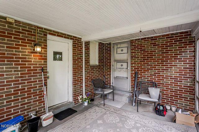 736 N Byrne Road, Toledo, OH 43607