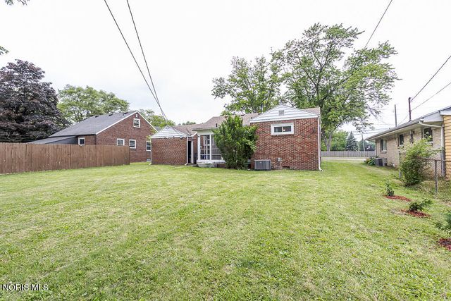 736 N Byrne Road, Toledo, OH 43607