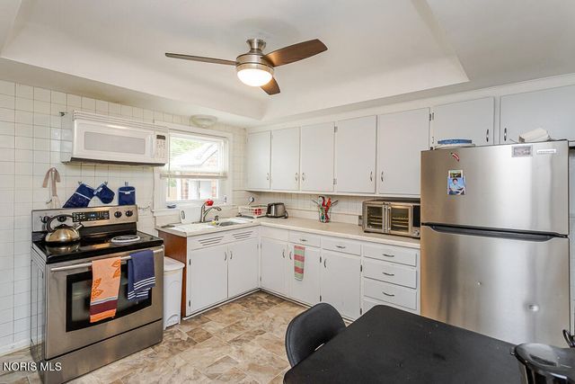 736 N Byrne Road, Toledo, OH 43607
