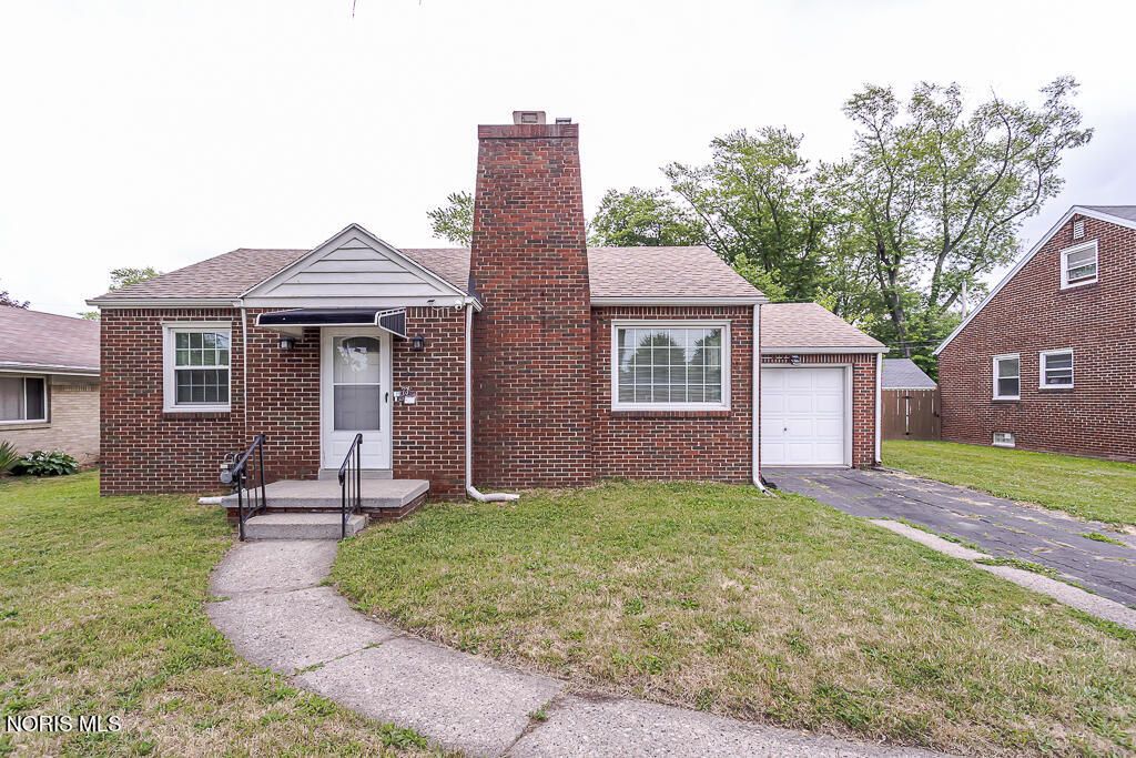 736 N Byrne Road, Toledo, OH 43607