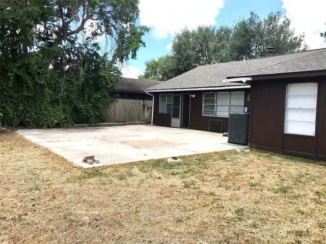 16719 Maplemont Drive, Houston, TX 77095