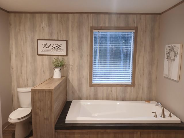 2370 Blocker Rd, Marshall, TX 75672