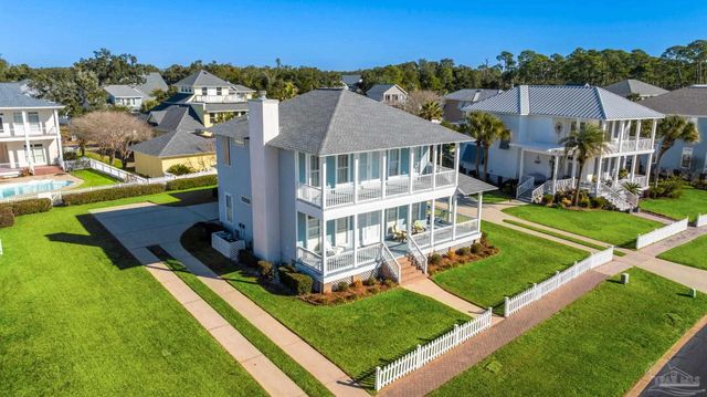4030 Landfall Dr, Pensacola, FL 32507