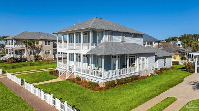 4030 Landfall Dr, Pensacola, FL 32507