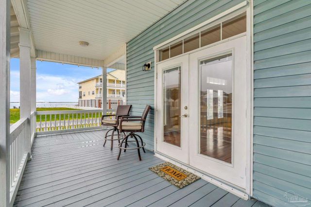 4030 Landfall Dr, Pensacola, FL 32507