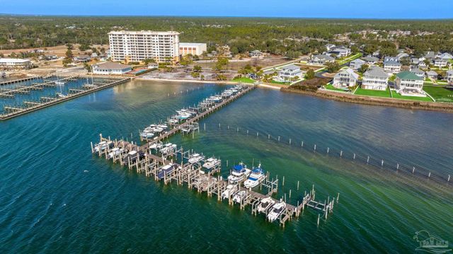 4030 Landfall Dr, Pensacola, FL 32507