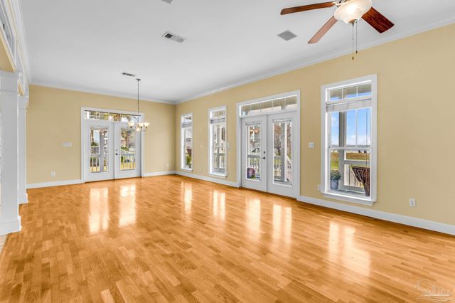 4030 Landfall Dr, Pensacola, FL 32507