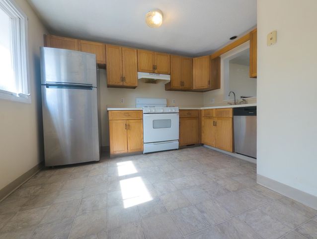 56 Merrimack Drive, Merrimack, NH 03054