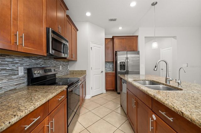 14157 GOLD BRIDGE DRIVE, Orlando, FL 32824