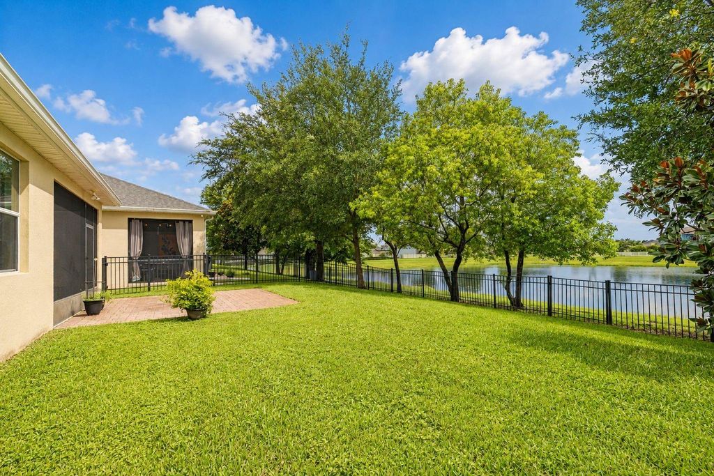 Image 30 of property listing at 14157 GOLD BRIDGE DRIVE, Orlando, FL 32824