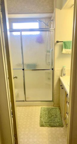 8165 SE Wren Avenue, Hobe Sound, FL 33455