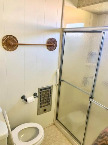 8165 SE Wren Avenue, Hobe Sound, FL 33455