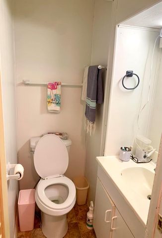 8165 SE Wren Avenue, Hobe Sound, FL 33455