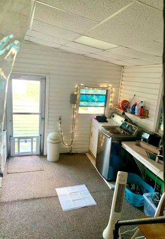 8165 SE Wren Avenue, Hobe Sound, FL 33455