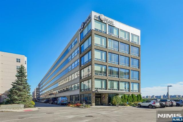 9 Somerset 209, Edgewater, NJ 07020