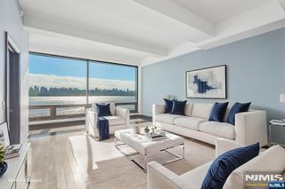 9 Somerset 209, Edgewater, NJ 07020