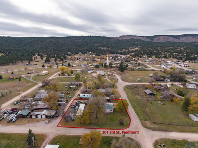 201 S 3RD ST, Piedmont, SD 57769