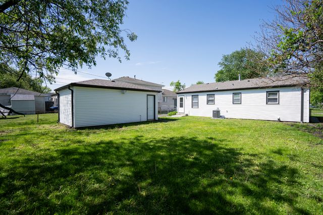 15331 WILLOW Lane, Markham, IL 60428