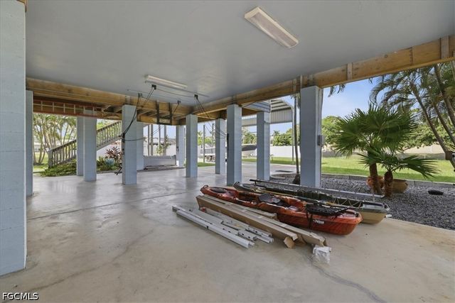 5711 Linden LN, Bokeelia, FL 33922