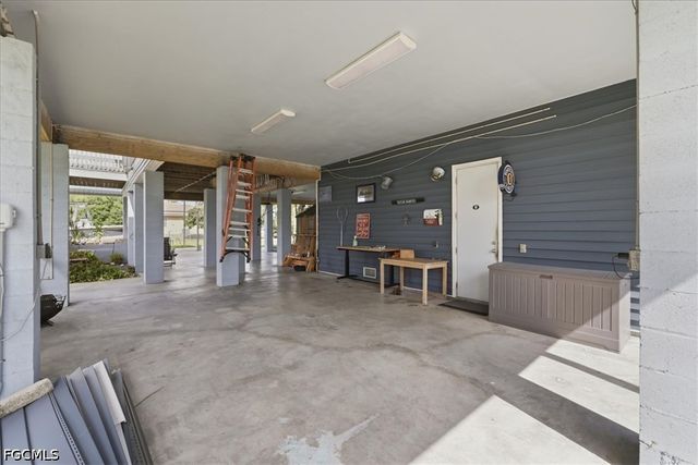 5711 Linden LN, Bokeelia, FL 33922
