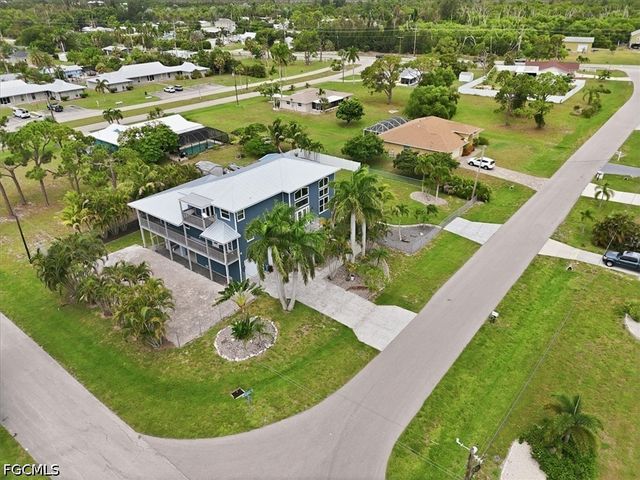 5711 Linden LN, Bokeelia, FL 33922