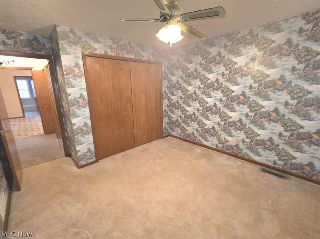 38450 Crossbrook Avenue, Willoughby, OH 44094