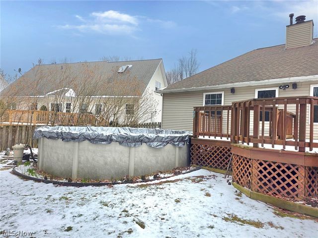 38450 Crossbrook Avenue, Willoughby, OH 44094