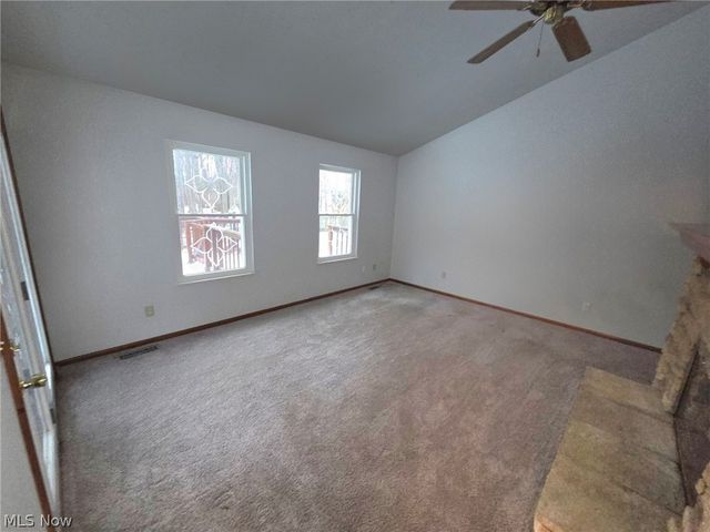 38450 Crossbrook Avenue, Willoughby, OH 44094