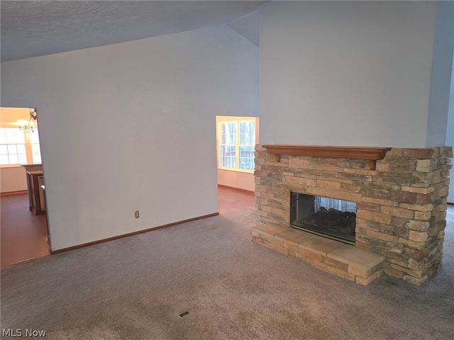 38450 Crossbrook Avenue, Willoughby, OH 44094