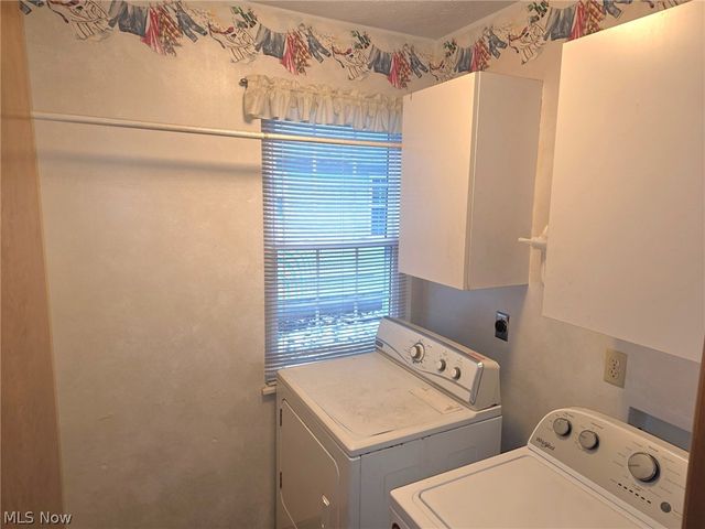 38450 Crossbrook Avenue, Willoughby, OH 44094