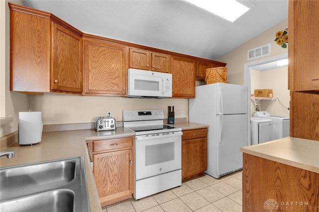 3126 Alexander Place 205, Beavercreek, OH 45431