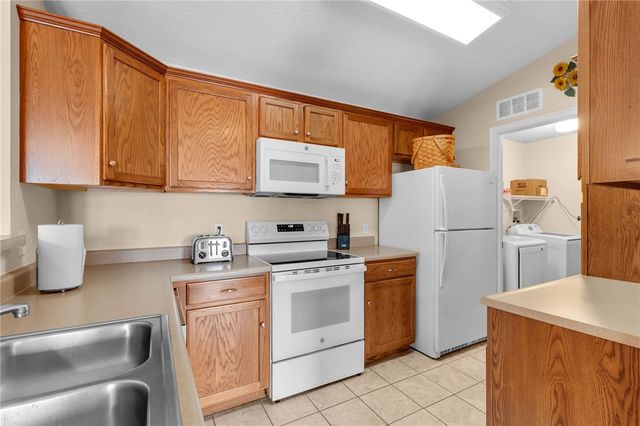 3126 Alexander Place 205, Beavercreek, OH 45431