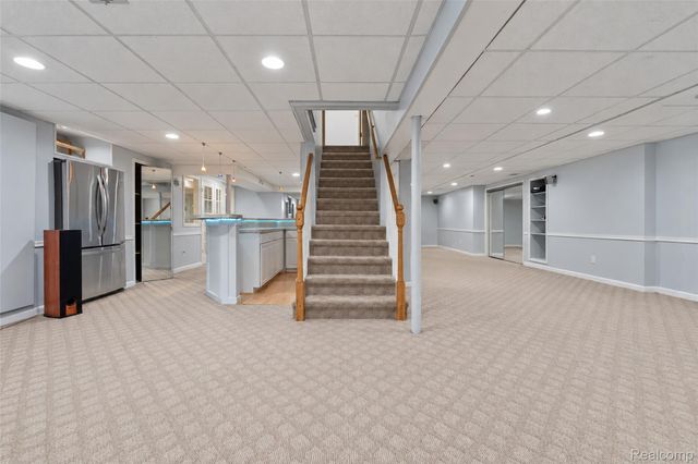 45498 Muirfield Drive, Canton Charter Township, MI 48188