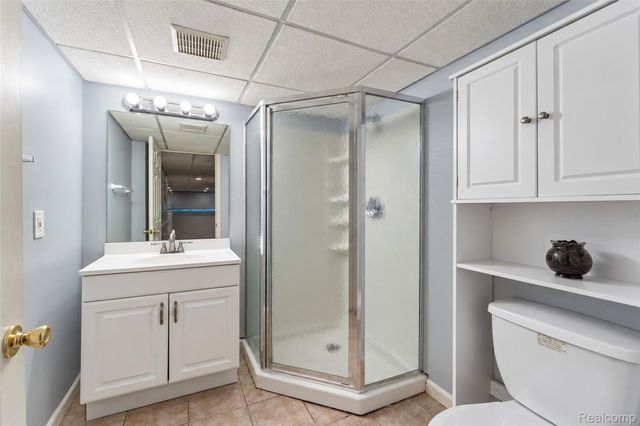 45498 Muirfield Drive, Canton Charter Township, MI 48188
