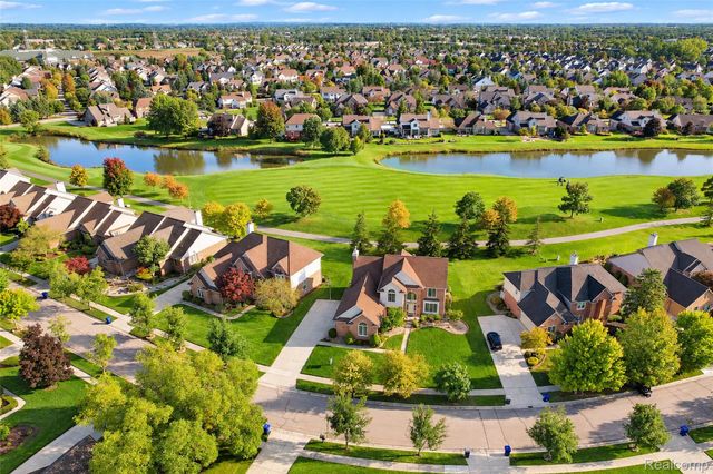45498 Muirfield Drive, Canton Charter Township, MI 48188