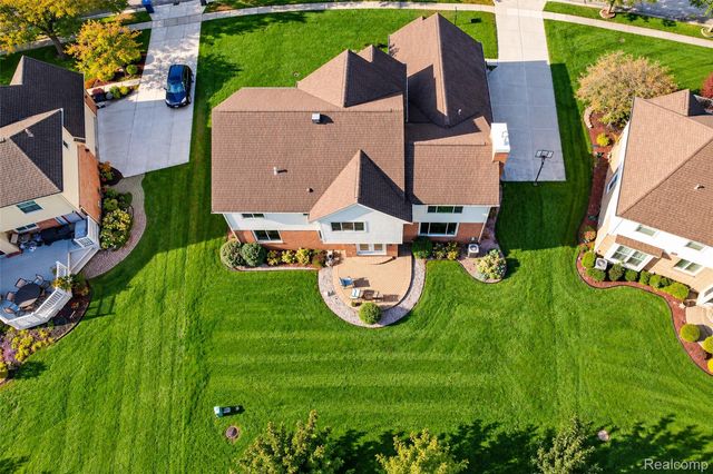 45498 Muirfield Drive, Canton Charter Township, MI 48188