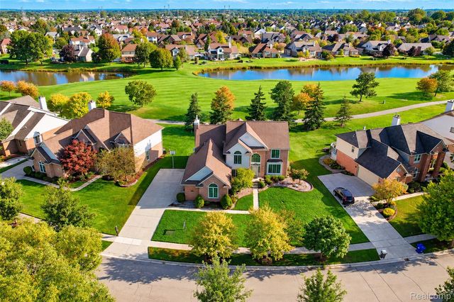45498 Muirfield Drive, Canton Charter Township, MI 48188