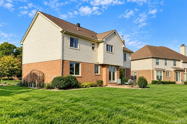 45498 Muirfield Drive, Canton Charter Township, MI 48188