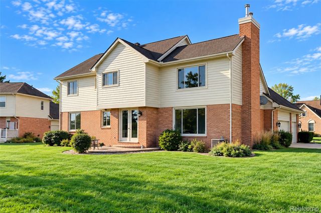 45498 Muirfield Drive, Canton Charter Township, MI 48188