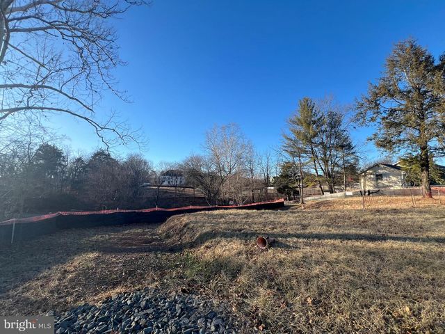 7106 CENTREVILLE RD, Centreville, VA 20121