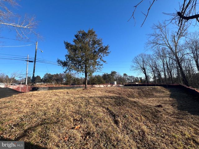 7106 CENTREVILLE RD, Centreville, VA 20121