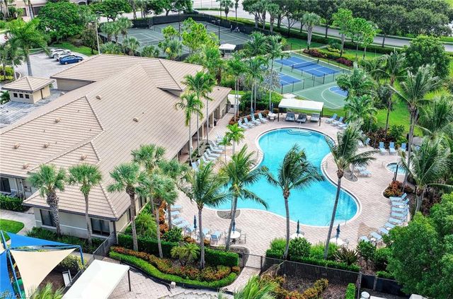 6541 Monterey PT 54202, Naples, FL 34105