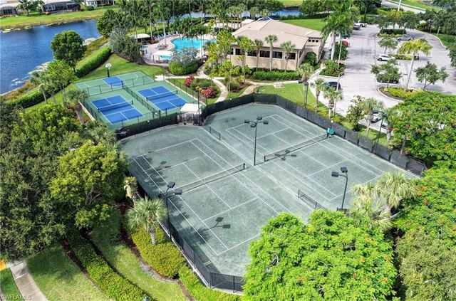 6541 Monterey PT 54202, Naples, FL 34105