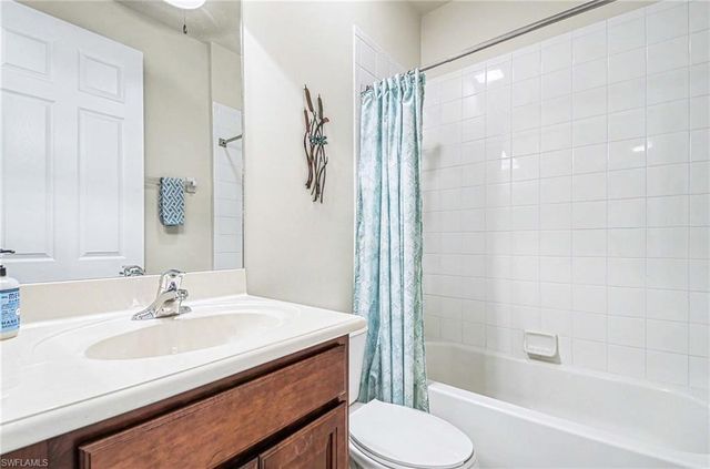 6541 Monterey PT 54202, Naples, FL 34105