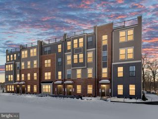 44590 STRABANE TER, Ashburn, VA 20147