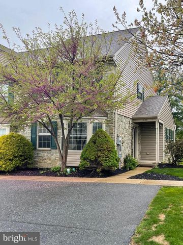 1889 SHADY OAK DR, Mount Joy, PA 17552
