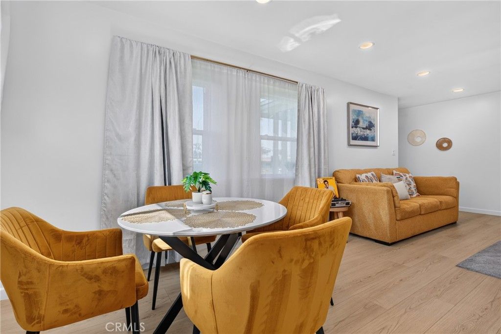 Image 11 of property listing at 619 W Chapman, Placentia, CA 92870